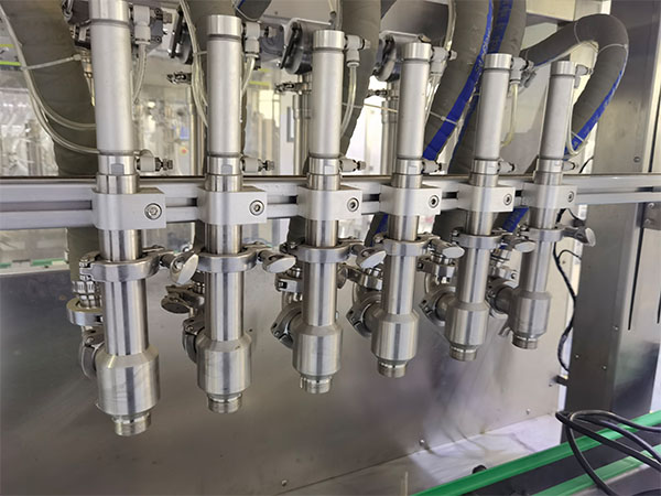 直線式醬料灌裝機(jī)